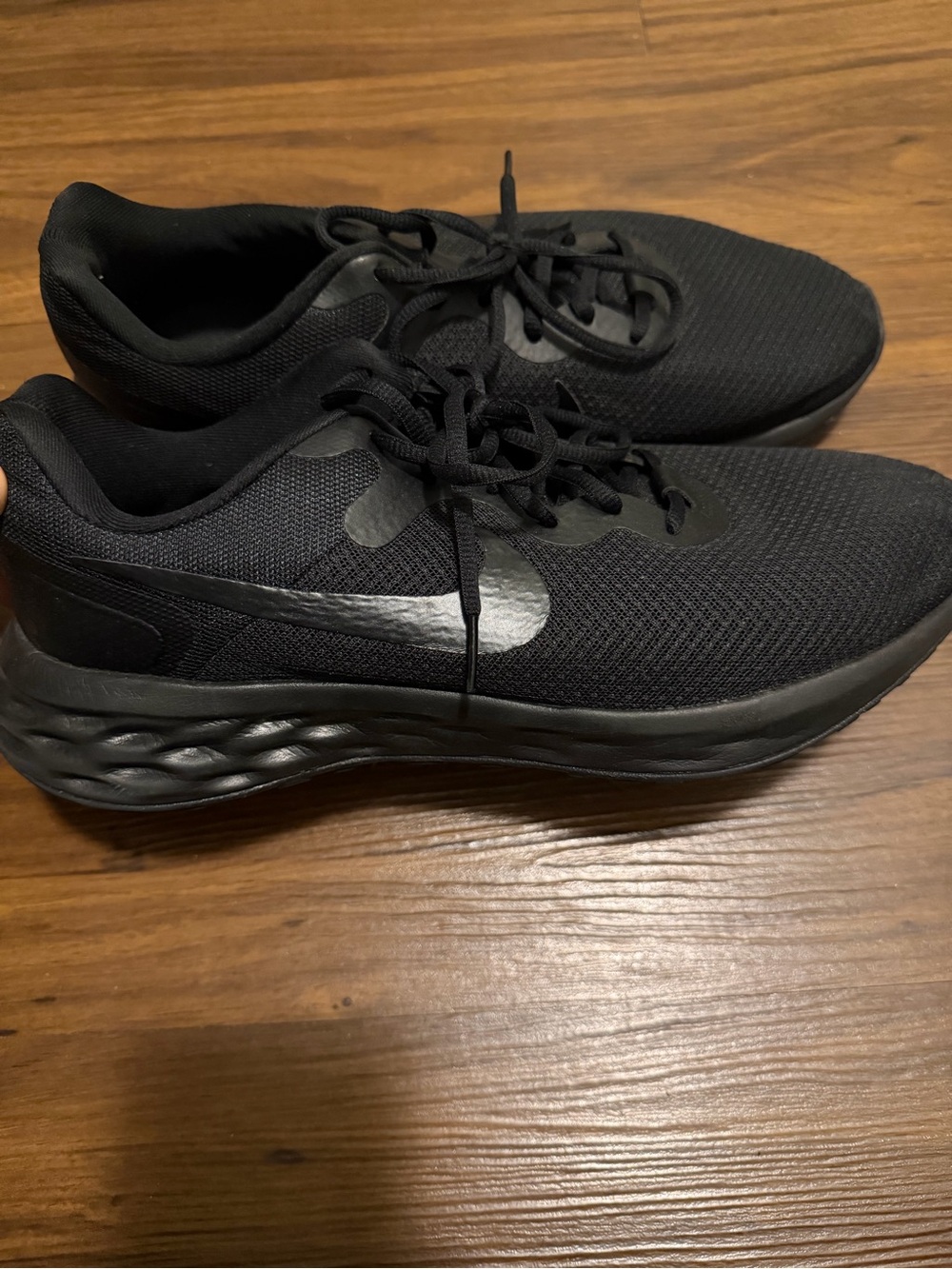 Nike Men's Black Low-Top Athletic Running Sneakers